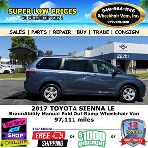 2017 Toyota Sienna LE Wheelchair Van   - Photo 6 - Laguna Hills, CA 92653