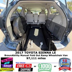 2017 Toyota Sienna LE Wheelchair Van   - Photo 7 - Laguna Hills, CA 92653