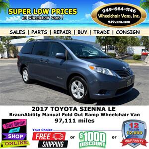2017 Toyota Sienna LE Wheelchair Van   - Photo 8 - Laguna Hills, CA 92653