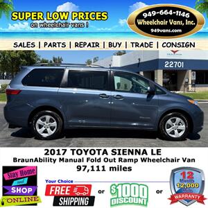 2017 Toyota Sienna LE Wheelchair Van   - Photo 9 - Laguna Hills, CA 92653