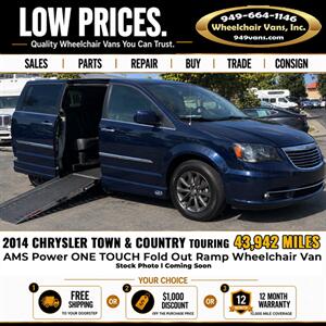 2014 Chrysler Town and Country Touring Wheelchair Van - Photo 1 - Laguna Hills, CA 92653