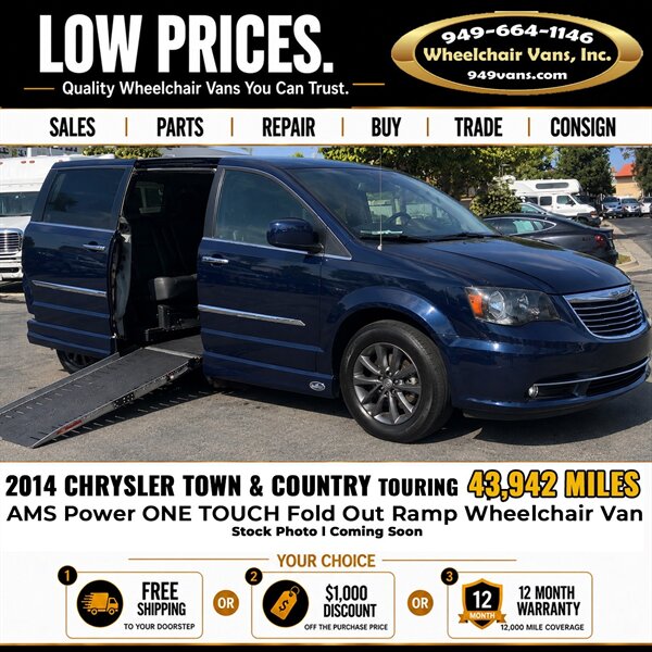 2014 Chrysler Town and Country Touring Wheelchair Van   - Photo 1 - Laguna Hills, CA 92653