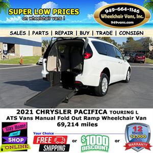 2021 Chrysler Pacifica Touring L Wheelchair Van   - Photo 2 - Laguna Hills, CA 92653