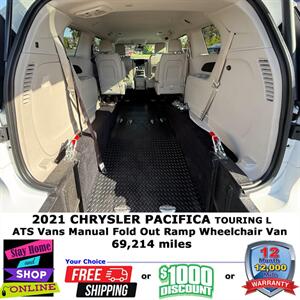 2021 Chrysler Pacifica Touring L Wheelchair Van   - Photo 6 - Laguna Hills, CA 92653
