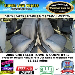 2005 Chrysler Town and Country LX Wheelchair Van   - Photo 15 - Laguna Hills, CA 92653