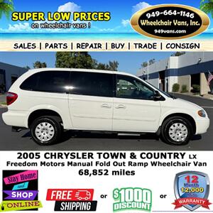 2005 Chrysler Town and Country LX Wheelchair Van   - Photo 9 - Laguna Hills, CA 92653
