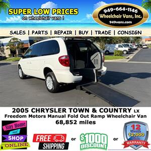 2005 Chrysler Town and Country LX Wheelchair Van   - Photo 4 - Laguna Hills, CA 92653
