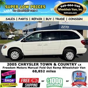 2005 Chrysler Town and Country LX Wheelchair Van   - Photo 12 - Laguna Hills, CA 92653