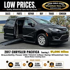2017 Chrysler Pacifica Touring-L Wheelchair Van Minivan
