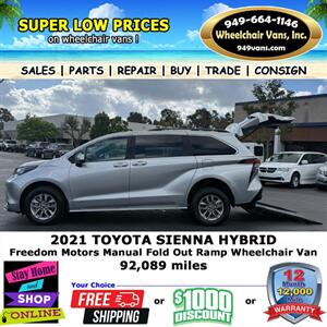 2021 Toyota Sienna Wheelchair Van   - Photo 4 - Laguna Hills, CA 92653