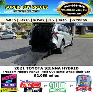 2021 Toyota Sienna Wheelchair Van   - Photo 2 - Laguna Hills, CA 92653