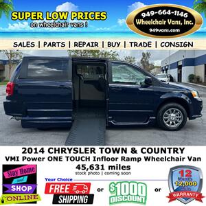 2014 Chrysler Town and Country Touring-L Wheelchair Van   - Photo 1 - Laguna Hills, CA 92653