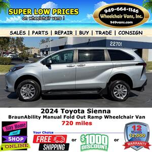 2024 Toyota Sienna LE  Wheelchair Van   - Photo 11 - Laguna Hills, CA 92653
