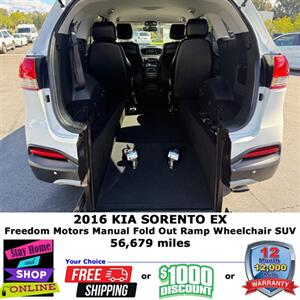 2016 Kia Sorento EX Wheelchair Van - Photo 7 - Laguna Hills, CA 92653