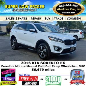 2016 Kia Sorento EX Wheelchair Van - Photo 8 - Laguna Hills, CA 92653