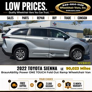 2022 Toyota Sienna LE Wheelchair Van - Photo 6 - Laguna Hills, CA 92653