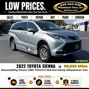 2022 Toyota Sienna LE Wheelchair Van - Photo 5 - Laguna Hills, CA 92653