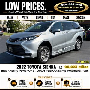 2022 Toyota Sienna LE Wheelchair Van - Photo 10 - Laguna Hills, CA 92653