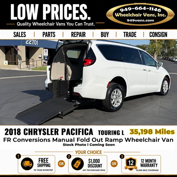 2018 Chrysler Pacifica Touring L Wheelchair Van   - Photo 1 - Laguna Hills, CA 92653