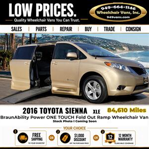 2016 Toyota Sienna XLE Wheelchair Van Minivan