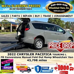 2022 Chrysler Pacifica Wheelchair Van  