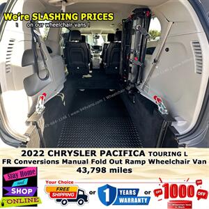 2022 Chrysler Pacifica Wheelchair Van   - Photo 5 - Laguna Hills, CA 92653