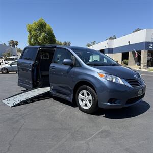 2015 Toyota Sienna LE Mobility 7-Passenger - Photo 5 - Laguna Hills, CA 92653