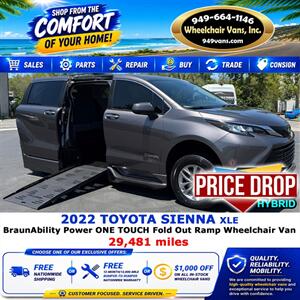 2022 Toyota Sienna XLE Wheelchair Van - Photo 1 - Laguna Hills, CA 92653