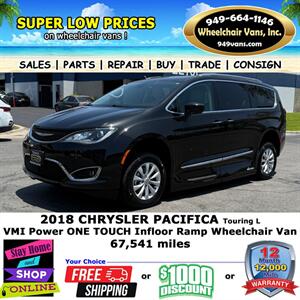 2018 Chrysler Pacifica Touring L Wheelchair Van   - Photo 9 - Laguna Hills, CA 92653