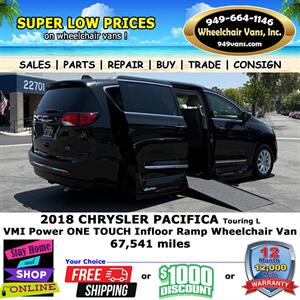 2018 Chrysler Pacifica Touring L Wheelchair Van   - Photo 5 - Laguna Hills, CA 92653