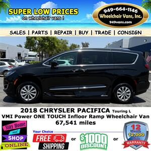 2018 Chrysler Pacifica Touring L Wheelchair Van   - Photo 10 - Laguna Hills, CA 92653