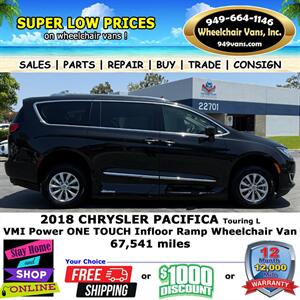 2018 Chrysler Pacifica Touring L Wheelchair Van   - Photo 7 - Laguna Hills, CA 92653