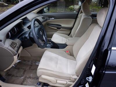 2010 Honda Accord LX   - Photo 10 - Kirkland, WA 98033