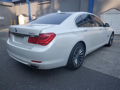 2011 BMW 750i xDrive   - Photo 5 - Kirkland, WA 98033