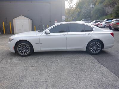 2011 BMW 750i xDrive   - Photo 2 - Kirkland, WA 98033