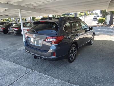 2017 Subaru Outback 2.5i Limited - Photo 5 - Kirkland, WA 98033