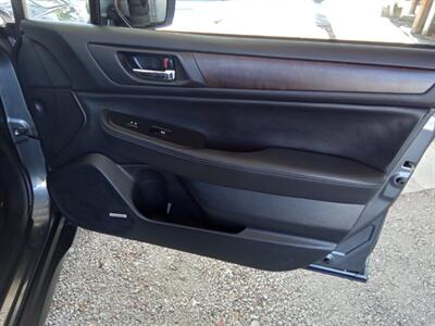 2017 Subaru Outback 2.5i Limited - Photo 20 - Kirkland, WA 98033
