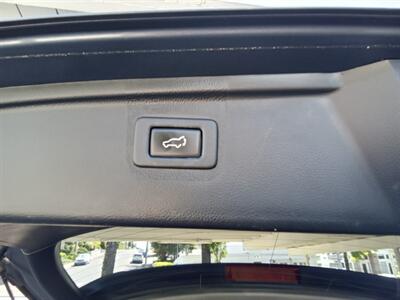 2017 Subaru Outback 2.5i Limited - Photo 13 - Kirkland, WA 98033