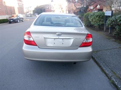 2002 Toyota Camry LE   - Photo 3 - Kirkland, WA 98033