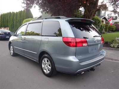 2005 Toyota Sienna CE 7 Passenger   - Photo 3 - Kirkland, WA 98033