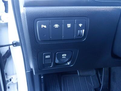 2013 Hyundai Genesis 5.0L R-Spec   - Photo 15 - Kirkland, WA 98033