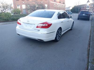 2013 Hyundai Genesis 5.0L R-Spec   - Photo 5 - Kirkland, WA 98033