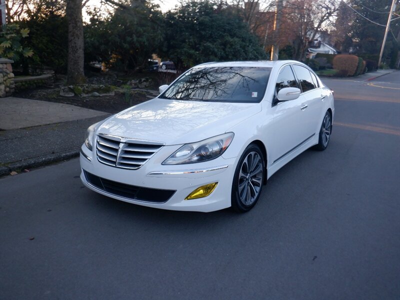 2013 Hyundai Genesis 5.0L R-Spec   - Photo 1 - Kirkland, WA 98033