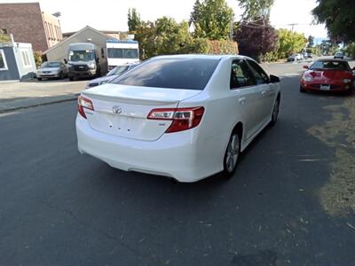 2012 Toyota Camry SE - Photo 5 - Kirkland, WA 98033