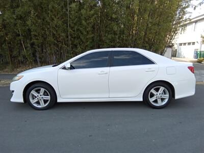 2012 Toyota Camry SE - Photo 2 - Kirkland, WA 98033