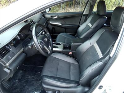 2012 Toyota Camry SE - Photo 10 - Kirkland, WA 98033