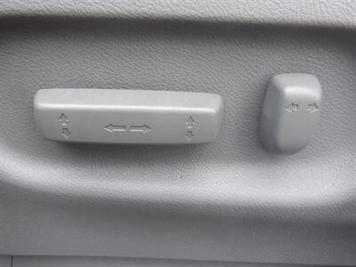 2010 Honda Odyssey EX-L   - Photo 19 - Kirkland, WA 98033