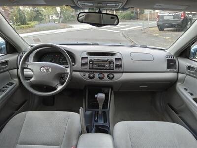 2004 Toyota Camry LE   - Photo 14 - Kirkland, WA 98033
