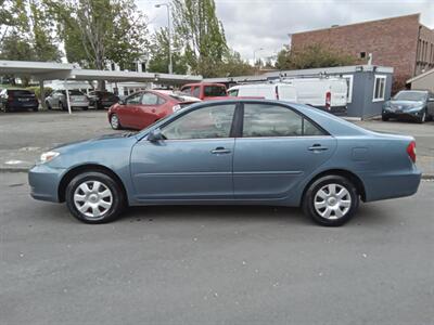 2004 Toyota Camry LE   - Photo 2 - Kirkland, WA 98033