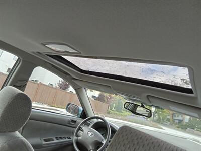 2004 Toyota Camry LE   - Photo 18 - Kirkland, WA 98033
